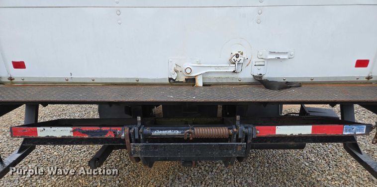 image for item YA0528 2015 Isuzu NPR box truck