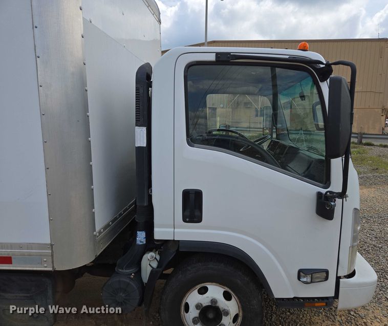 image for item YA0528 2015 Isuzu NPR box truck