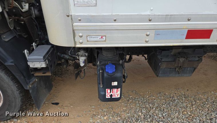 image for item YA0528 2015 Isuzu NPR box truck