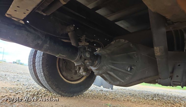 image for item YA0528 2015 Isuzu NPR box truck