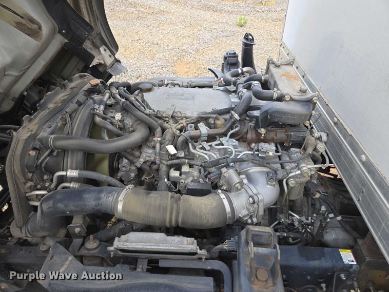 image for item YA0528 2015 Isuzu NPR box truck