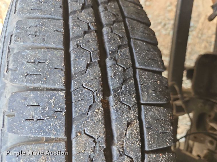 image for item YA0528 2015 Isuzu NPR box truck