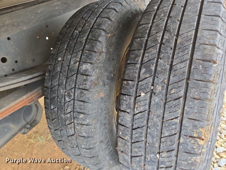 image for item YA0528 2015 Isuzu NPR box truck