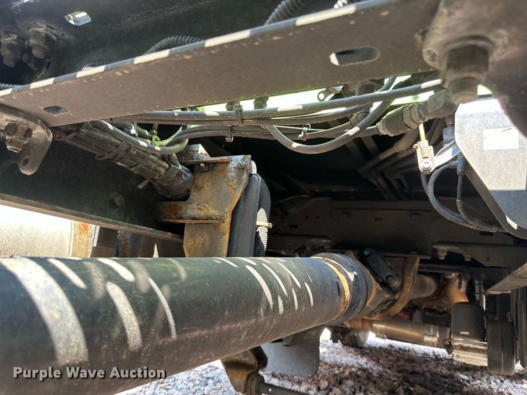 image for item YA0570 2018 Kenworth W900 semi truck