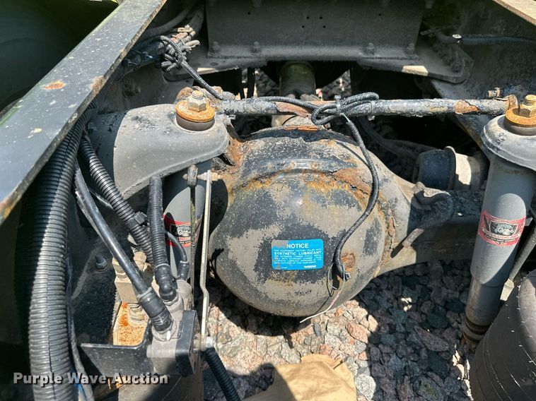 image for item YA0570 2018 Kenworth W900 semi truck