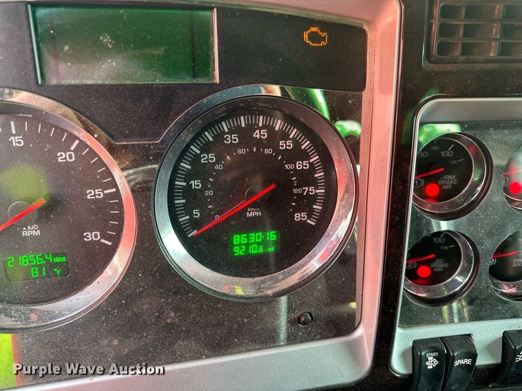 image for item YA0570 2018 Kenworth W900 semi truck