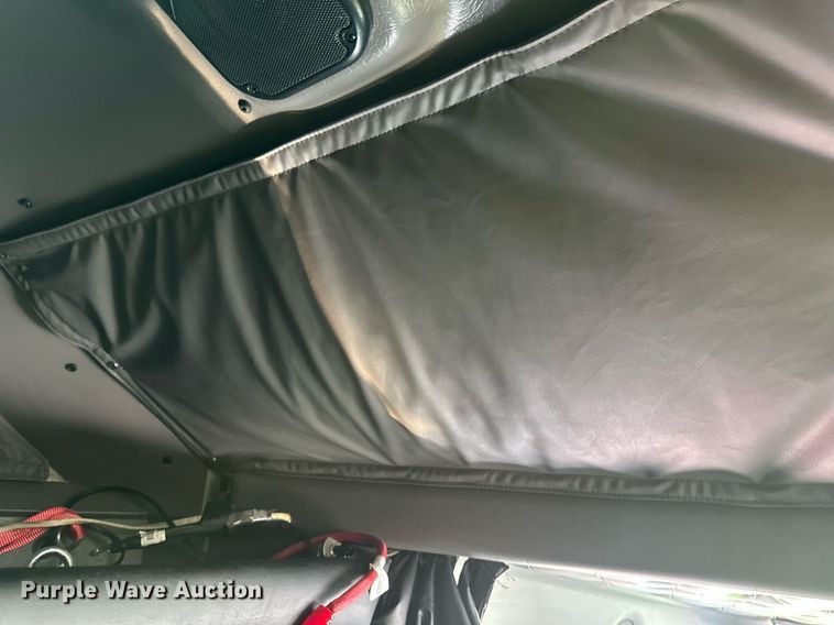 image for item YA0570 2018 Kenworth W900 semi truck