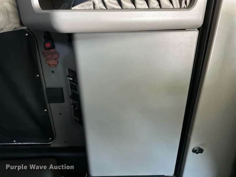 image for item YA0570 2018 Kenworth W900 semi truck