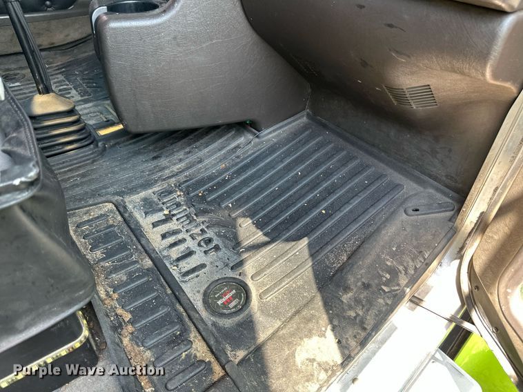 image for item YA0570 2018 Kenworth W900 semi truck