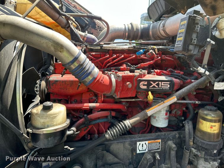 image for item YA0570 2018 Kenworth W900 semi truck