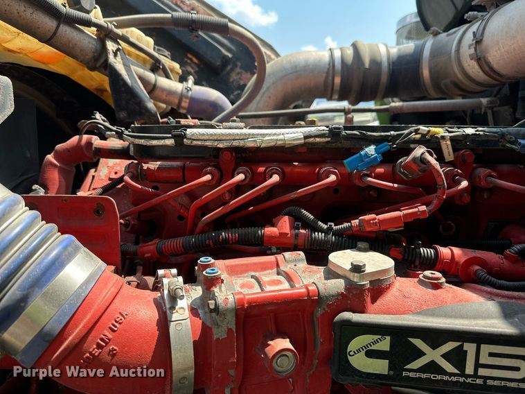 image for item YA0570 2018 Kenworth W900 semi truck