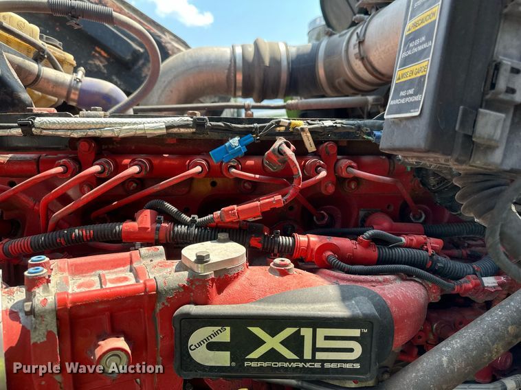 image for item YA0570 2018 Kenworth W900 semi truck