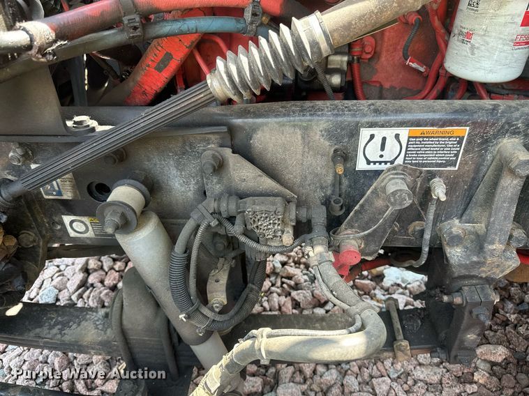 image for item YA0570 2018 Kenworth W900 semi truck