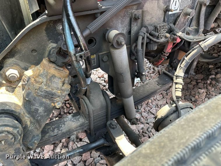 image for item YA0570 2018 Kenworth W900 semi truck