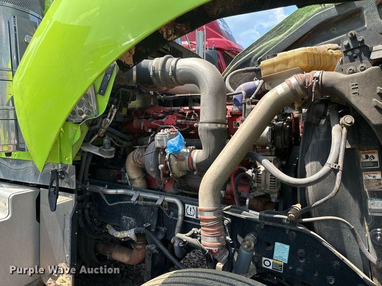 image for item YA0570 2018 Kenworth W900 semi truck