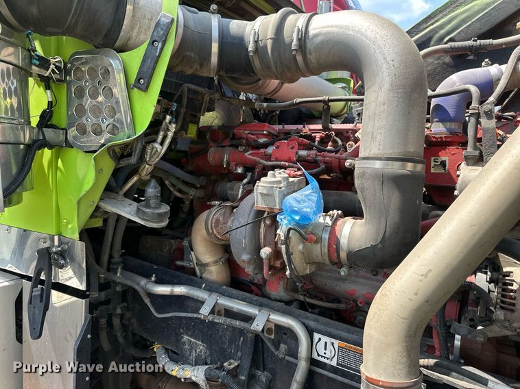 image for item YA0570 2018 Kenworth W900 semi truck