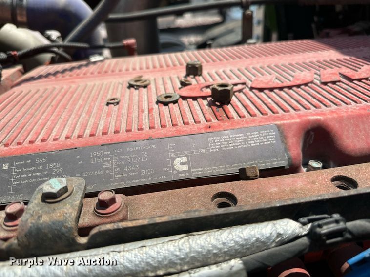 image for item YA0570 2018 Kenworth W900 semi truck