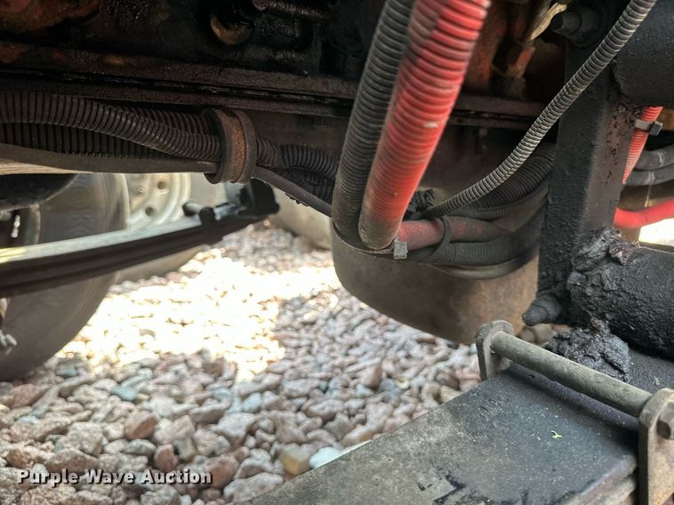 image for item YA0570 2018 Kenworth W900 semi truck