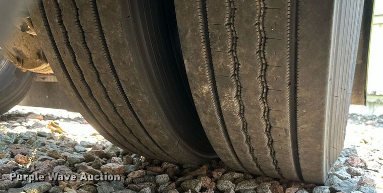 image for item YA0570 2018 Kenworth W900 semi truck