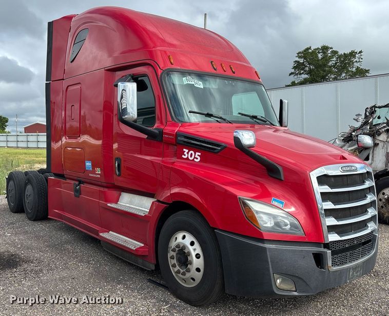 CAMIóN CAMAROTE 2019 FREIGHTLINER