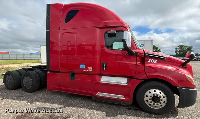 CAMIóN CAMAROTE 2019 FREIGHTLINER