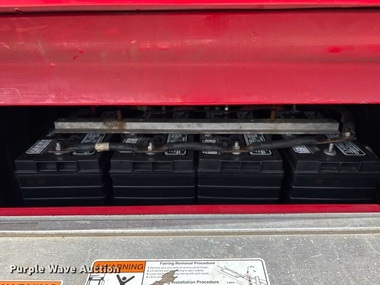 image for item YA0634 2019 Freightliner Cascadia 126 semi truck