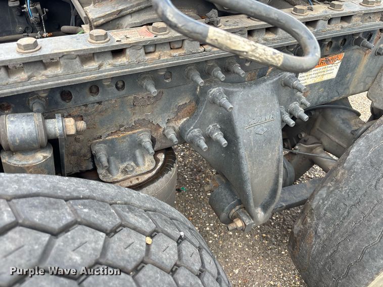 image for item YA0634 2019 Freightliner Cascadia 126 semi truck