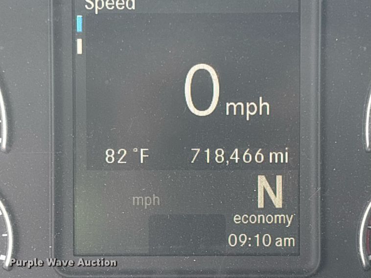 image for item YA0634 2019 Freightliner Cascadia 126 semi truck