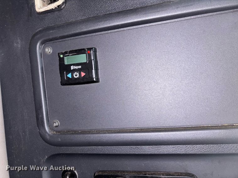 image for item YA0634 2019 Freightliner Cascadia 126 semi truck