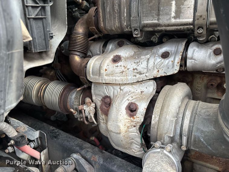 image for item YA0634 2019 Freightliner Cascadia 126 semi truck