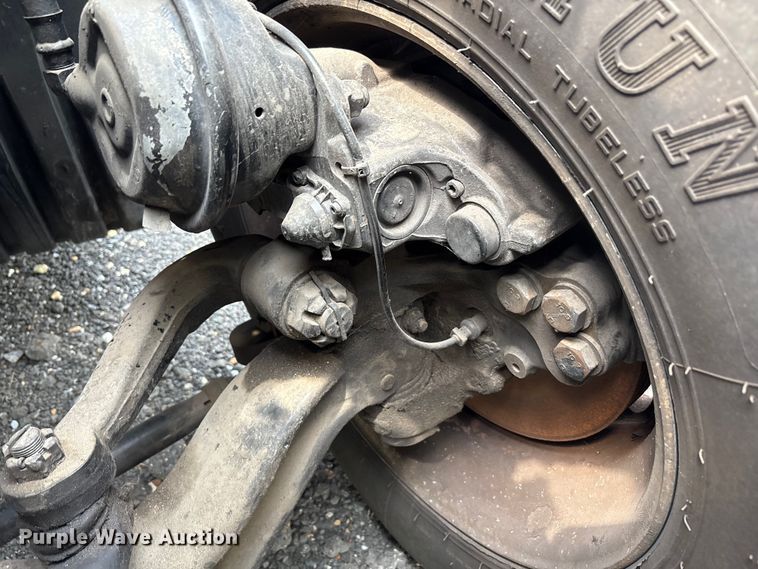 image for item YA0656 2020 Freightliner Cascadia semi truck