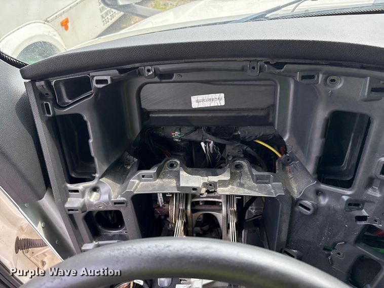 image for item YA0656 2020 Freightliner Cascadia semi truck