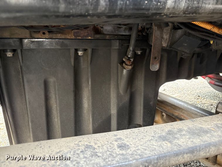 image for item YA0656 2020 Freightliner Cascadia semi truck