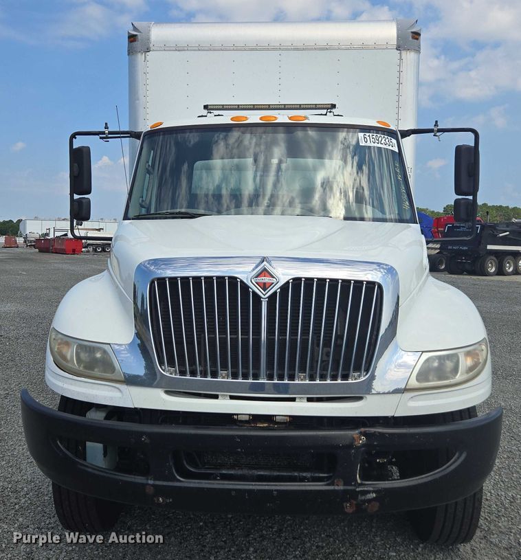 image for item YA0658 2017 International 4300 box truck