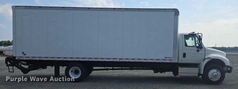 image for item YA0658 2017 International 4300 box truck