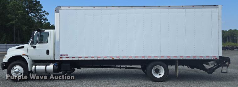 image for item YA0658 2017 International 4300 box truck