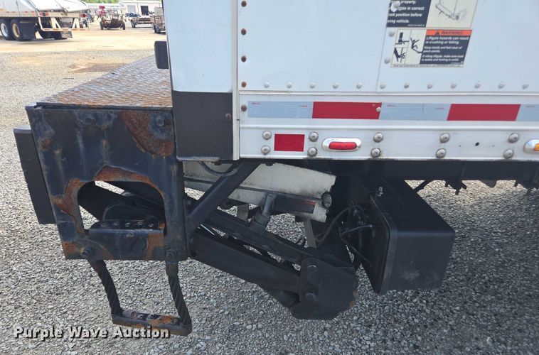 image for item YA0658 2017 International 4300 box truck