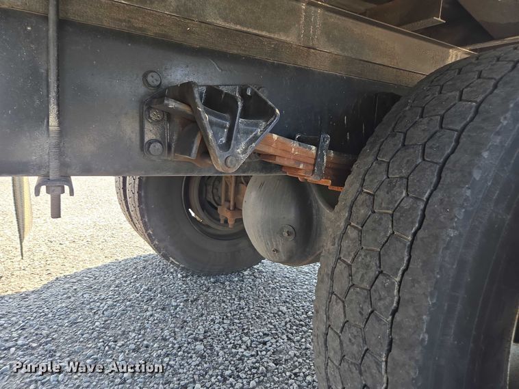 image for item YA0658 2017 International 4300 box truck