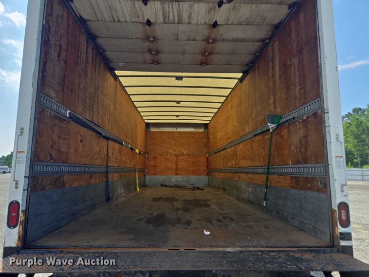 image for item YA0658 2017 International 4300 box truck