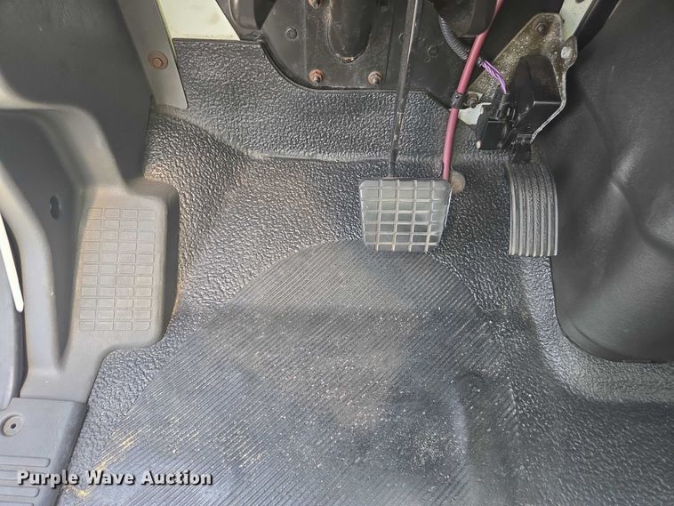 image for item YA0658 2017 International 4300 box truck