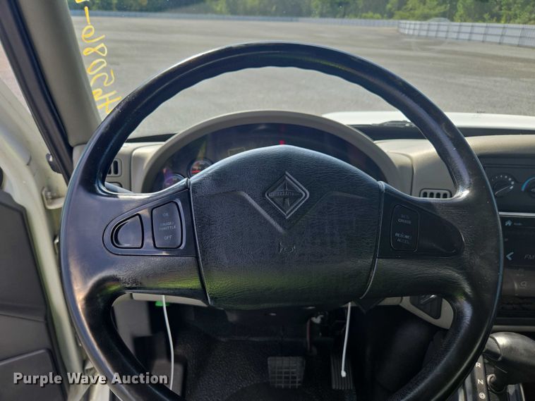 image for item YA0658 2017 International 4300 box truck