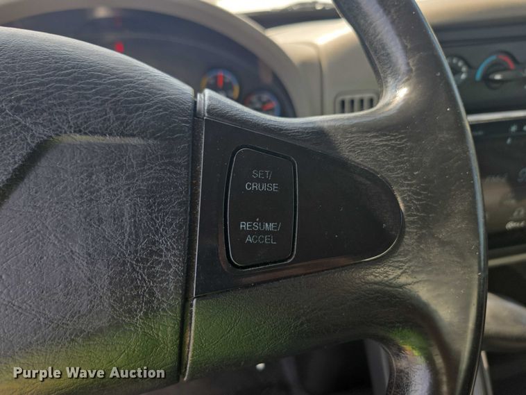 image for item YA0658 2017 International 4300 box truck