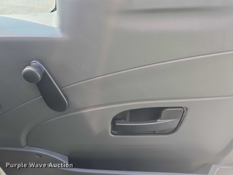 image for item YA0658 2017 International 4300 box truck