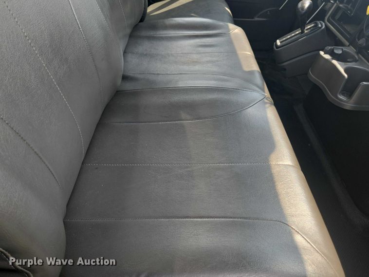 image for item YA0658 2017 International 4300 box truck