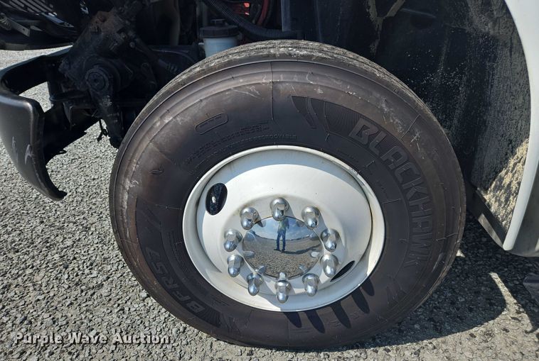 image for item YA0658 2017 International 4300 box truck