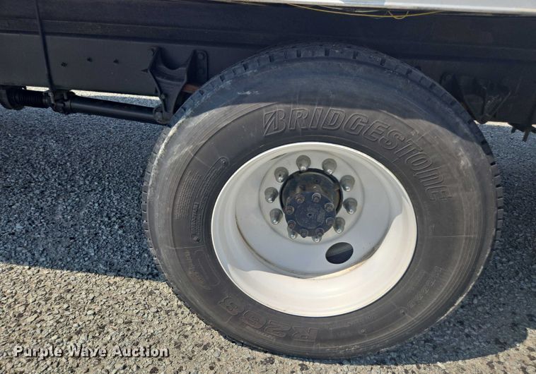 image for item YA0658 2017 International 4300 box truck