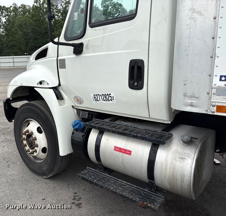 image for item YA0688 2018 International 4300 box truck