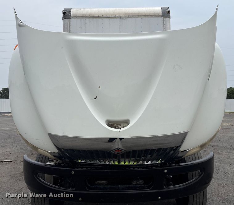 image for item YA0688 2018 International 4300 box truck