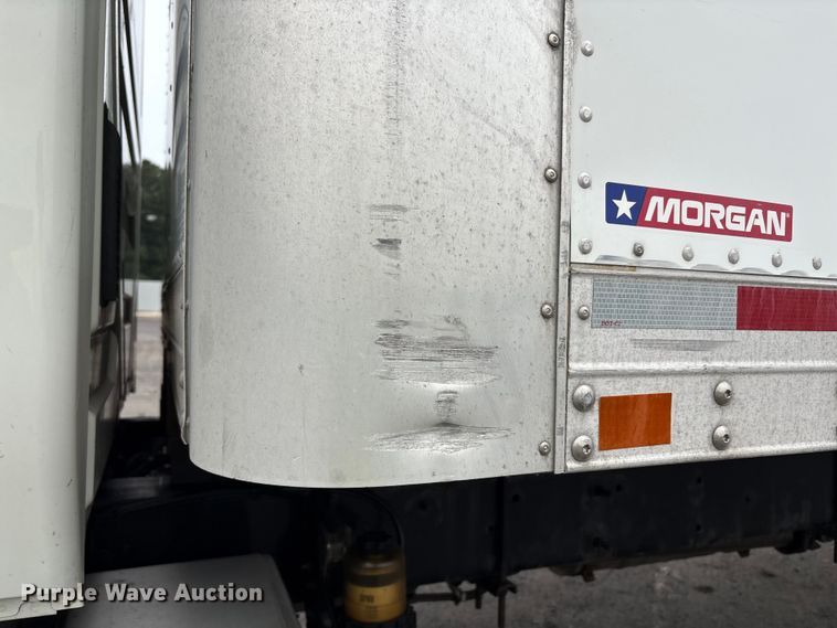 image for item YA0688 2018 International 4300 box truck