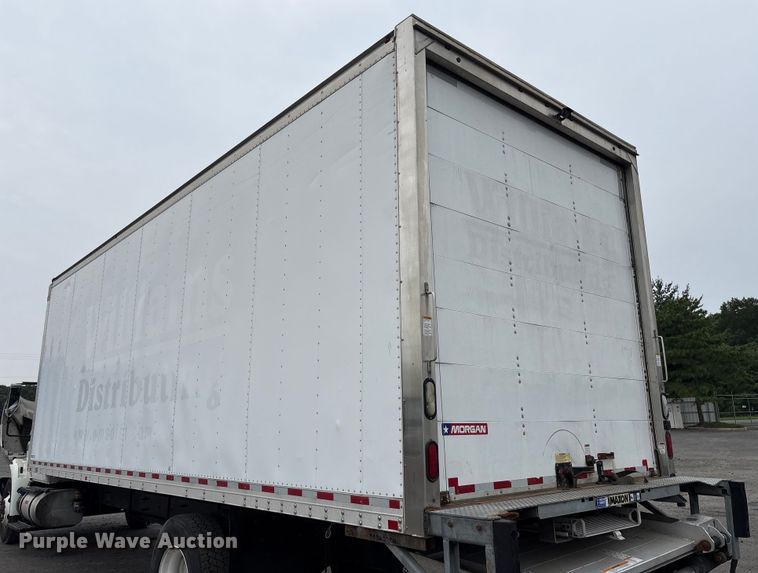 image for item YA0688 2018 International 4300 box truck